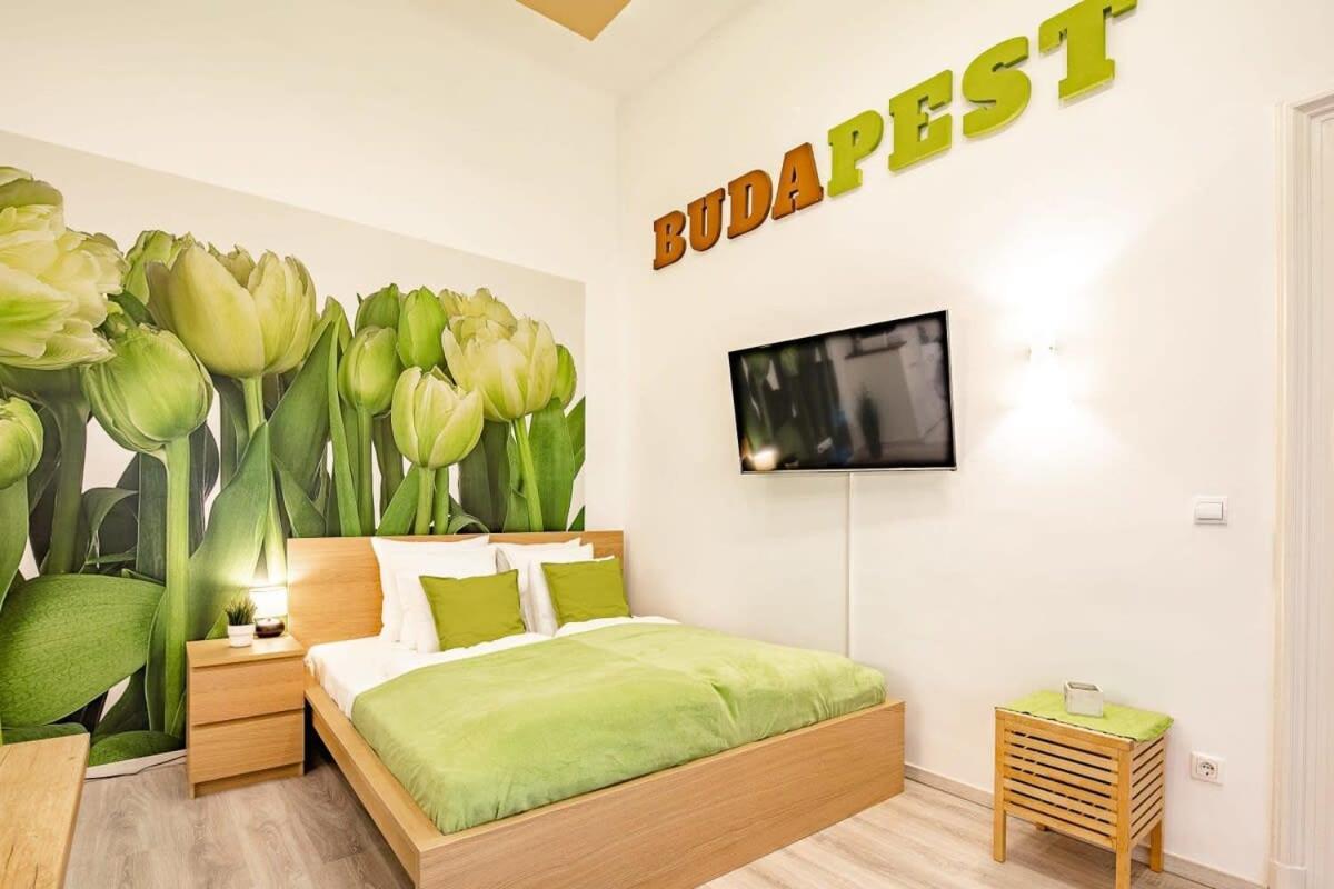 - Large - Comfy * Budapeste