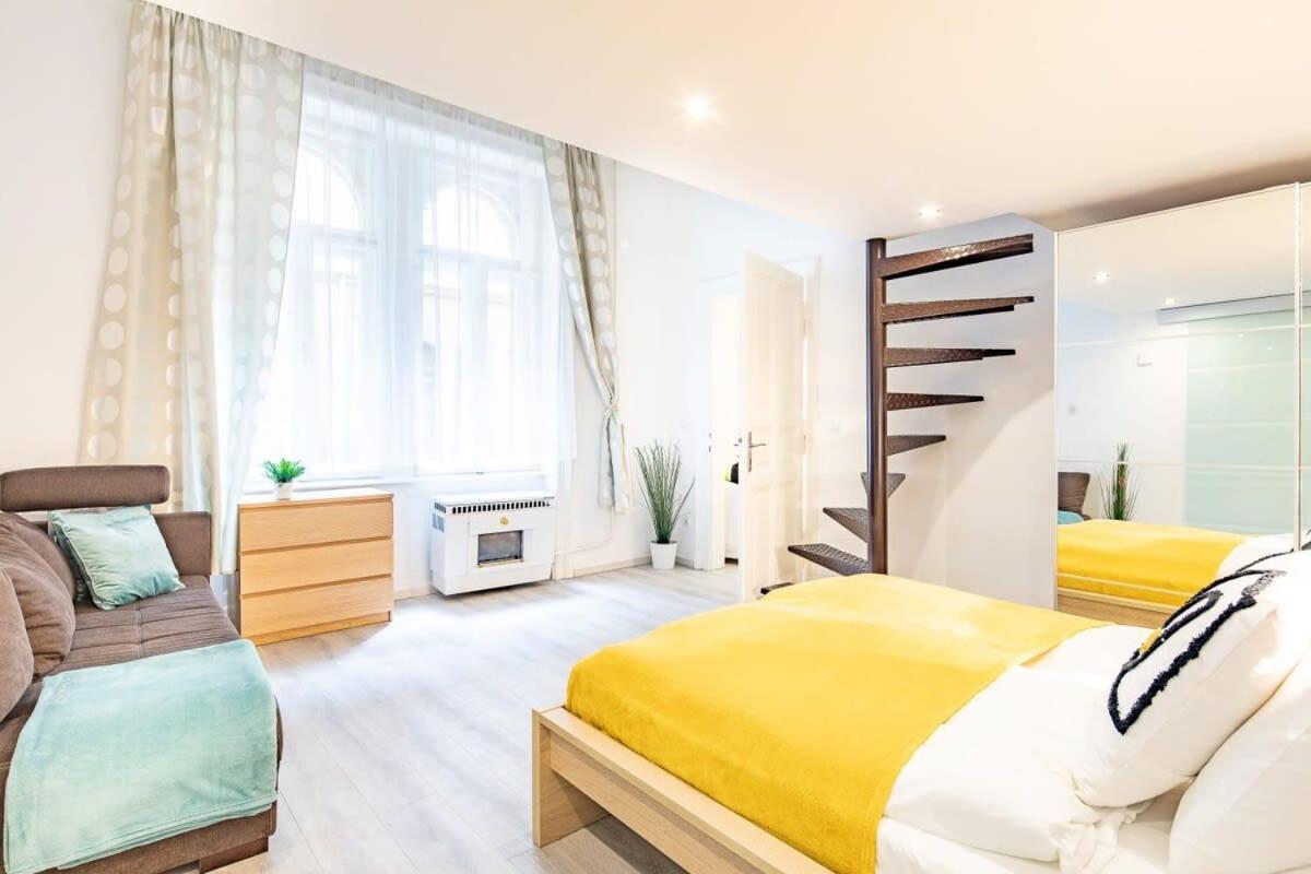 Apartment - Large - Comfy